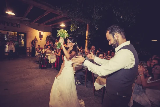 4138 140831 GAMOS KYTHIRA NIKOS-KATERINA_