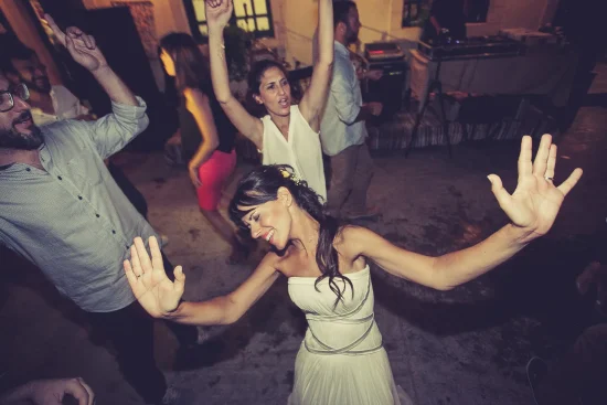 4160 140831 GAMOS KYTHIRA NIKOS-KATERINA_